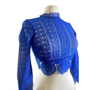Banjul Long Sleeve Scalloped Lace Crop‎ Top Blue Medium
